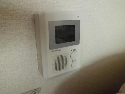 その他　モニターホン。２階にいながら、来客と話せます。