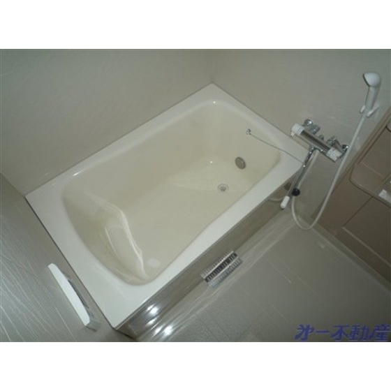 バス・シャワールーム　バスルーム