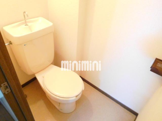 トイレ　綺麗なトイレもあります。