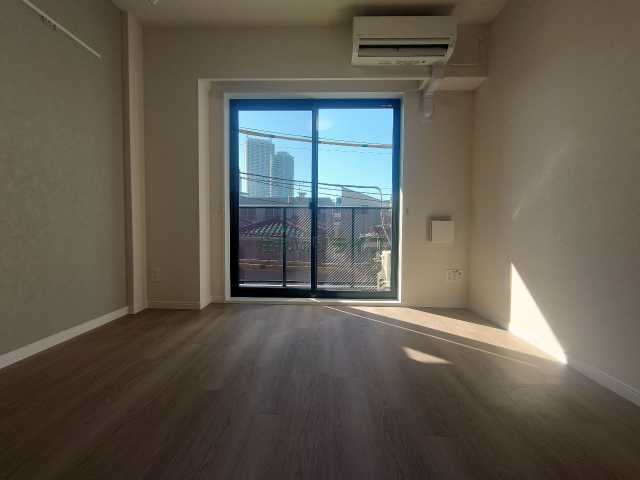 居室・リビング　別部屋の参考写真になります。