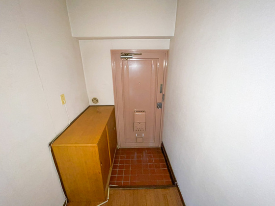 玄関　※別部屋の写真です