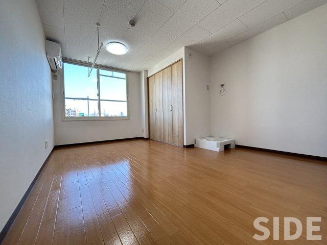 居室・リビング　※別号室参考画像