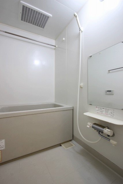 バス・シャワールーム　同物件別部屋