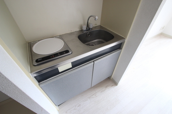 キッチン　※別部屋の写真です