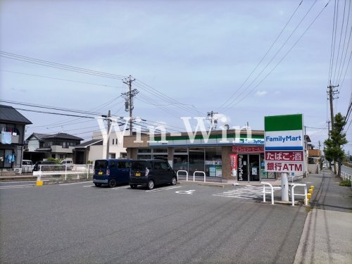 コンビニ　ファミリーマート　豊橋牟呂店（コンビニ）まで460m