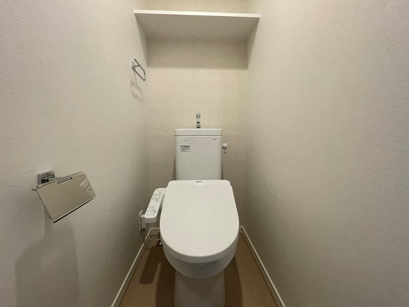 トイレ　別号室