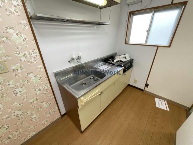 キッチン　※別部屋写真参照