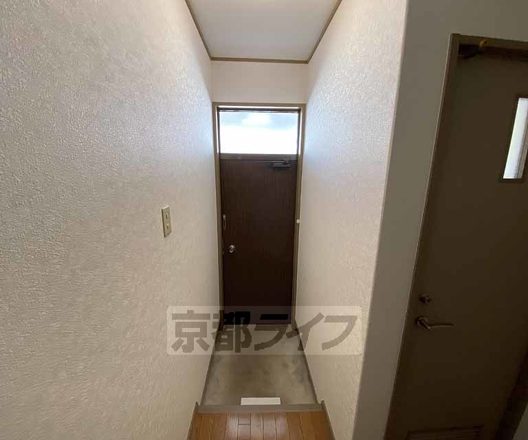 玄関　大きな段差がありません