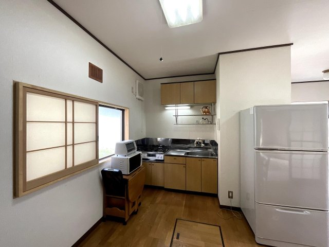 キッチン　電子レンジ、トースターあり♪