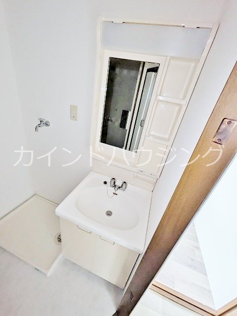 洗面設備　独立洗面台