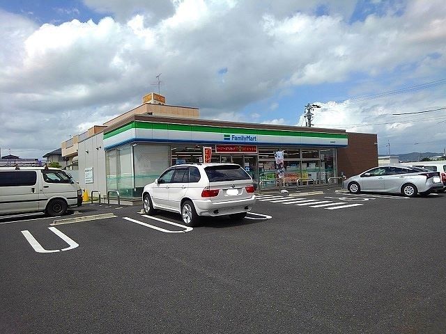 コンビニ　ファミリーマート　扶桑高雄店（コンビニ）まで750m