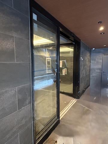 エントランス　エントランス