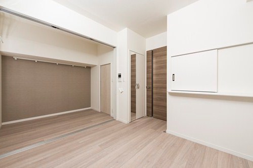 エンクレスト天神AVANTの玄関写真