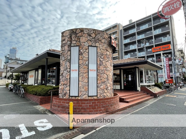 飲食店　ロイヤルホスト蒲生店（飲食店）まで586m