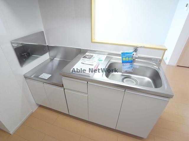 キッチン　※同物件別部屋写真