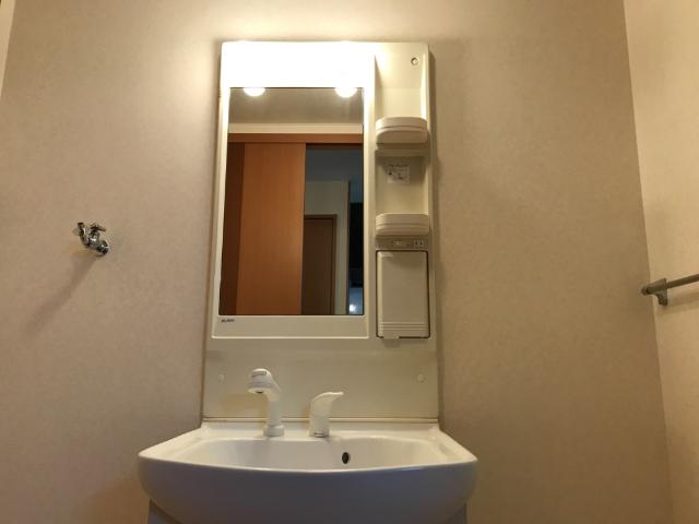 洗面設備　洗髪洗面化粧台