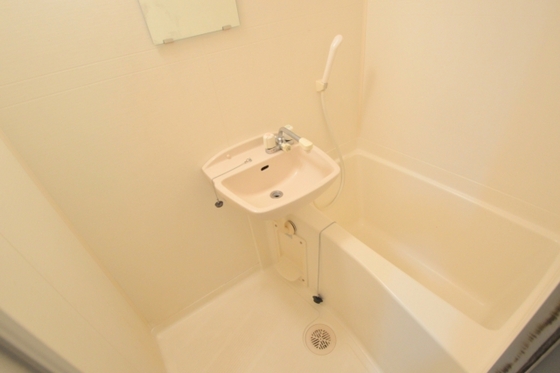 バス・シャワールーム　浴室