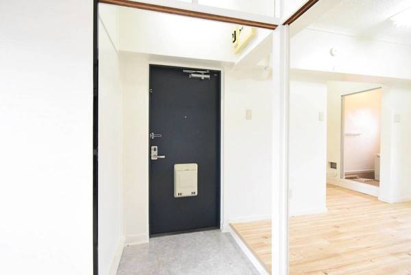 玄関　ビレッジハウスの同一物件・同一タイプの間取りの写真です