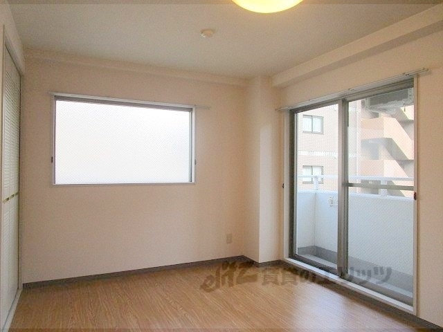 居室・リビング　洋室