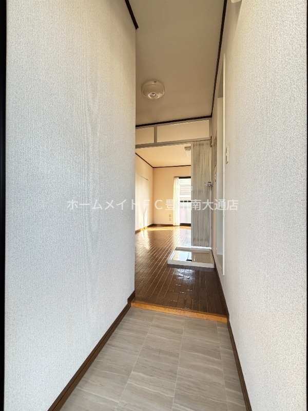 玄関　同型別部屋