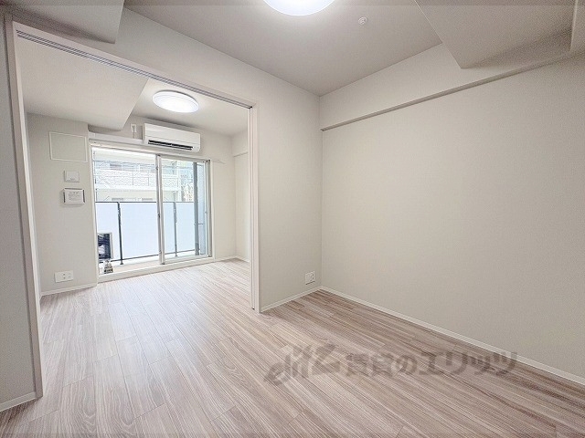 居室・リビング　洋室