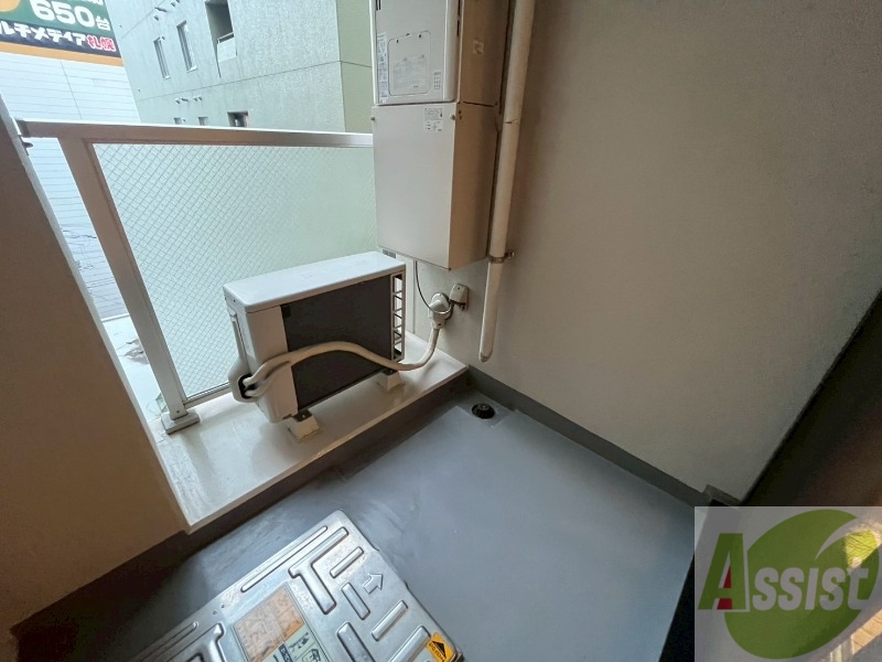 バルコニー　バルコニーです。洗濯物を干したり一息ついたりできますね！