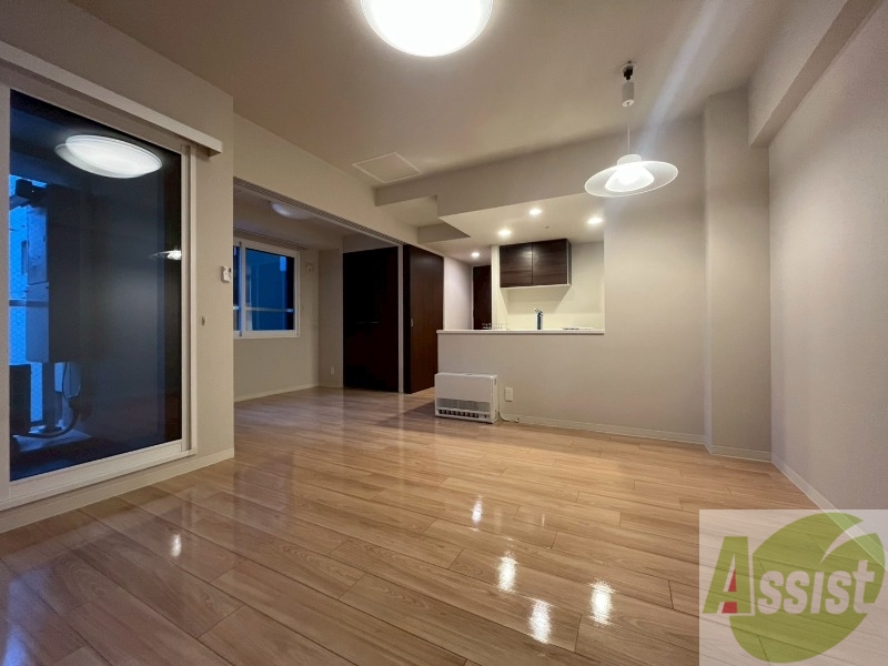 居室・リビング　広くてきれいなリビングです！快適に過ごせそうですね。