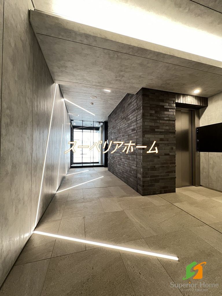 エントランス　エントランス