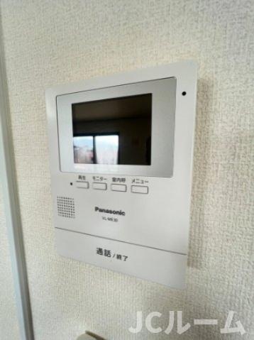 セキュリティ　同じ棟にある部屋のインターホンになります。