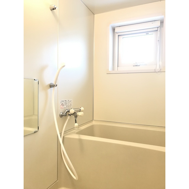 バス・シャワールーム　浴室の様子