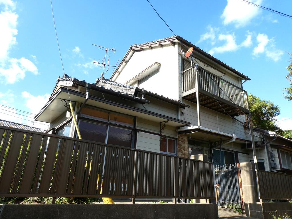 建物外観　７DKの広いお家、寮などにも使えます