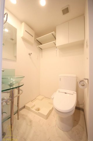 洗面設備　SERENiTE本町エコート