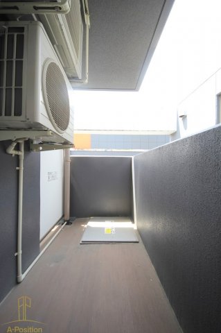 バルコニー　SERENiTE本町エコート