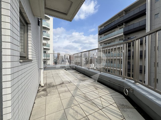 バルコニー　オリエンタル南堀江　ルーフバルコニー