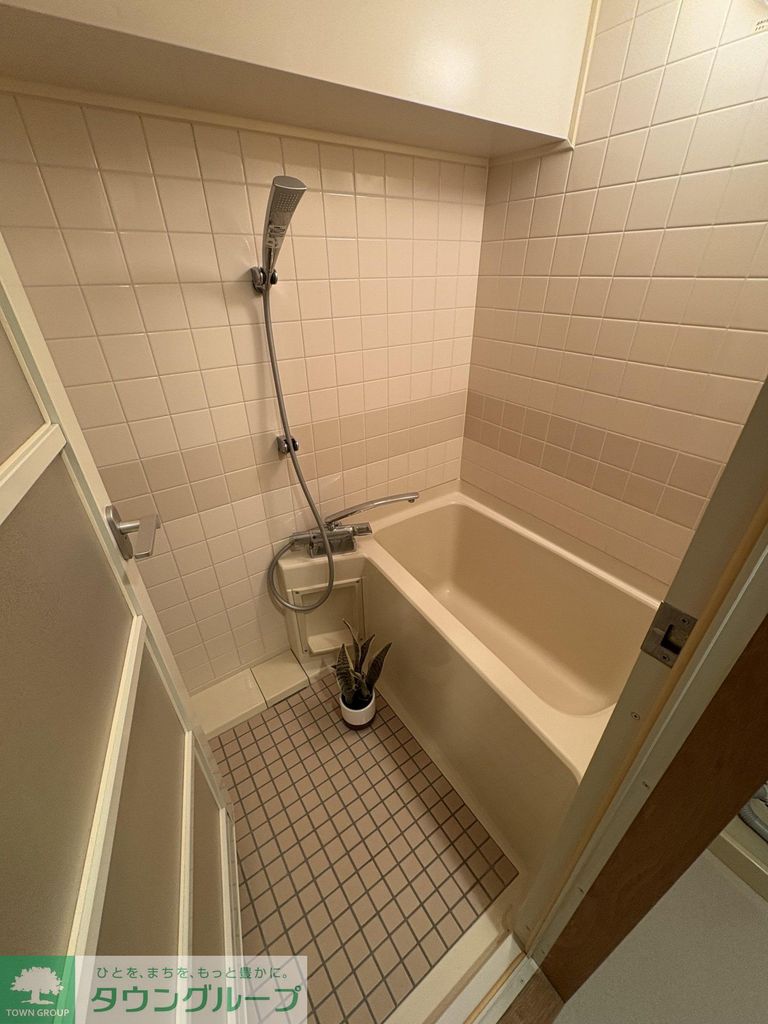 バス・シャワールーム　バス