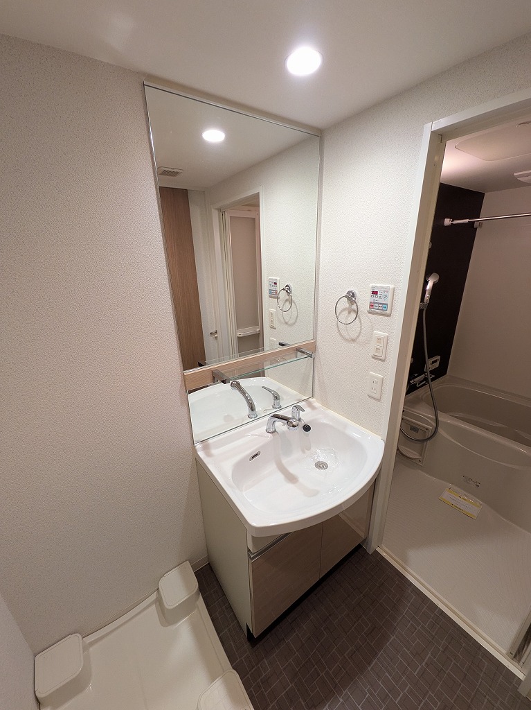 洗面設備　脱衣所、独立洗面台