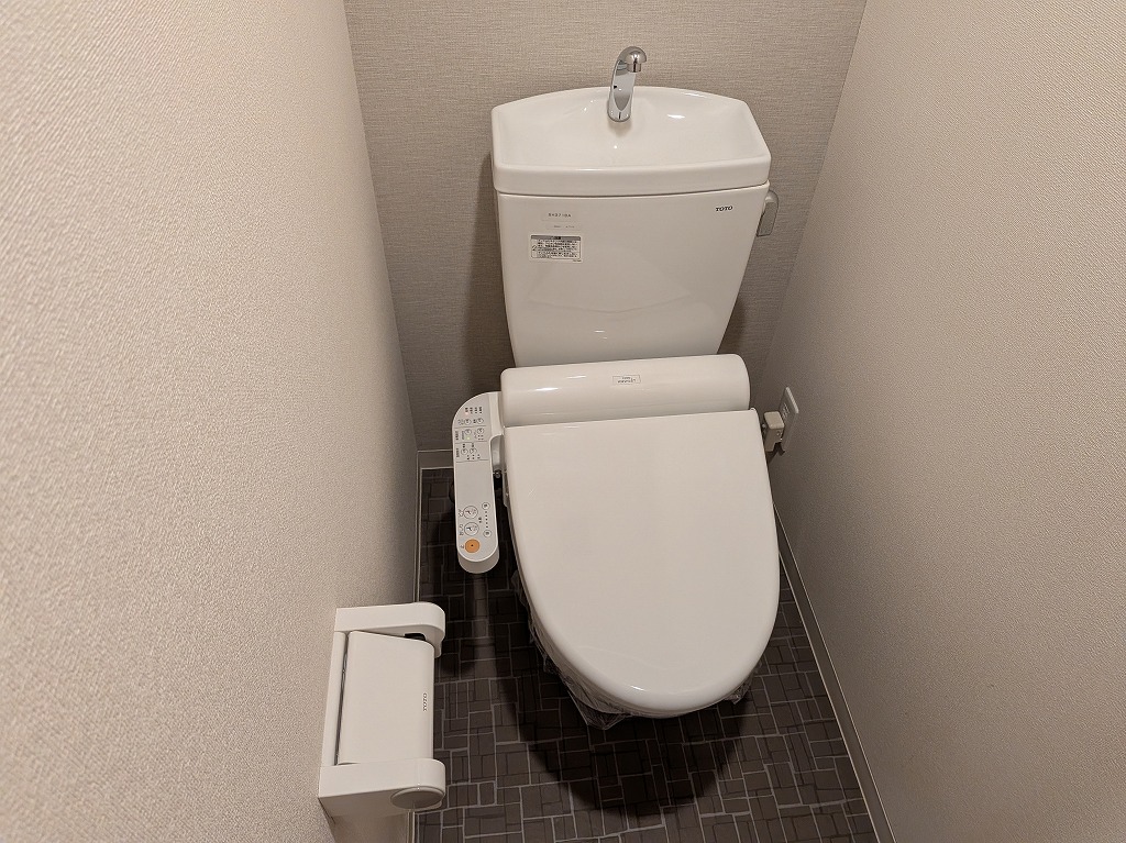 トイレ　トイレ