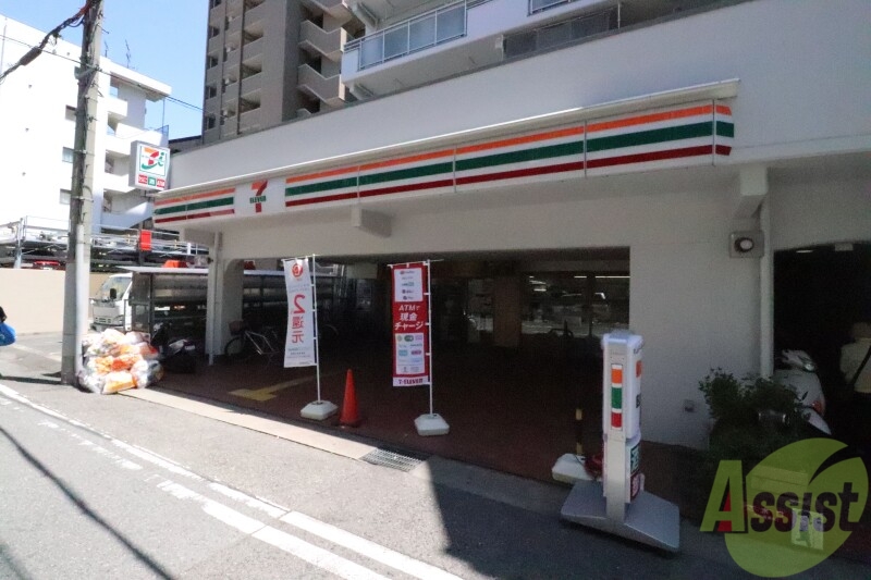 コンビニ　セブンイレブン 神戸八雲通一丁目店（コンビニ）まで246m