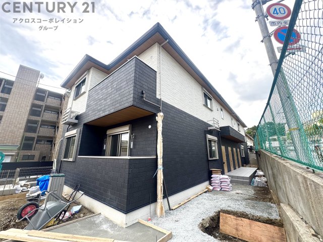 建物外観　共用のごみ捨て場があります！