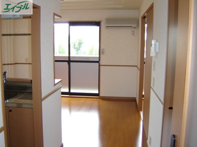 居室・リビング　リビング