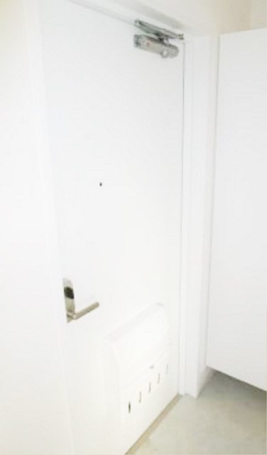 玄関　別部屋同仕様タイプ