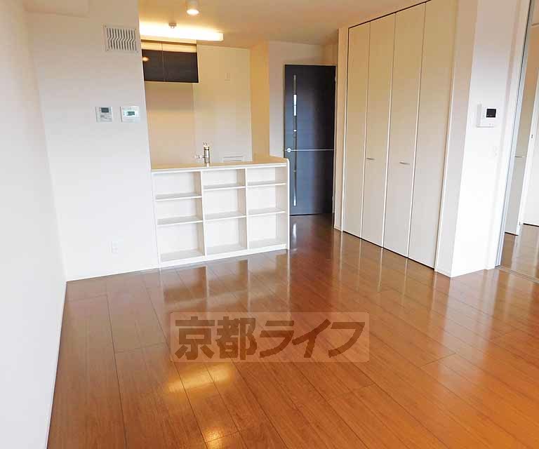 居室・リビング　明るいリビングです！