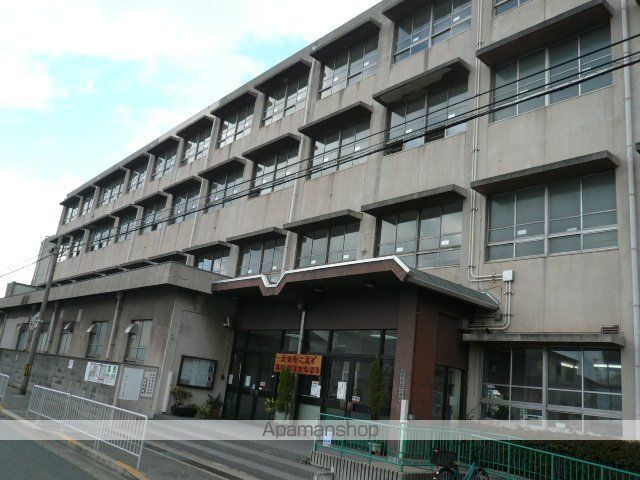 小学校　堺市立小学校三宝小学校（小学校）まで253m
