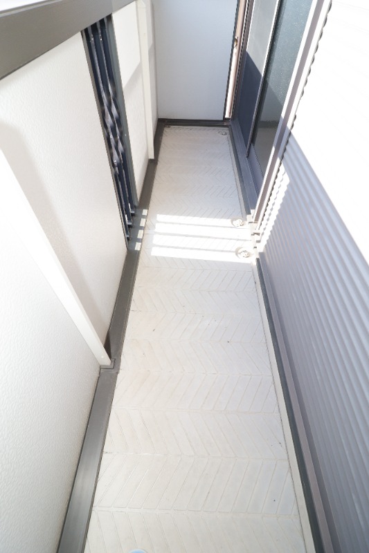 バルコニー　図面と現状に相違がある場合には現状を優先