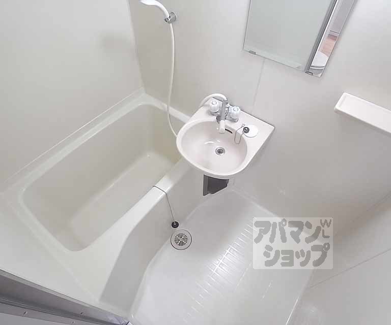 バス・シャワールーム　バスルーム