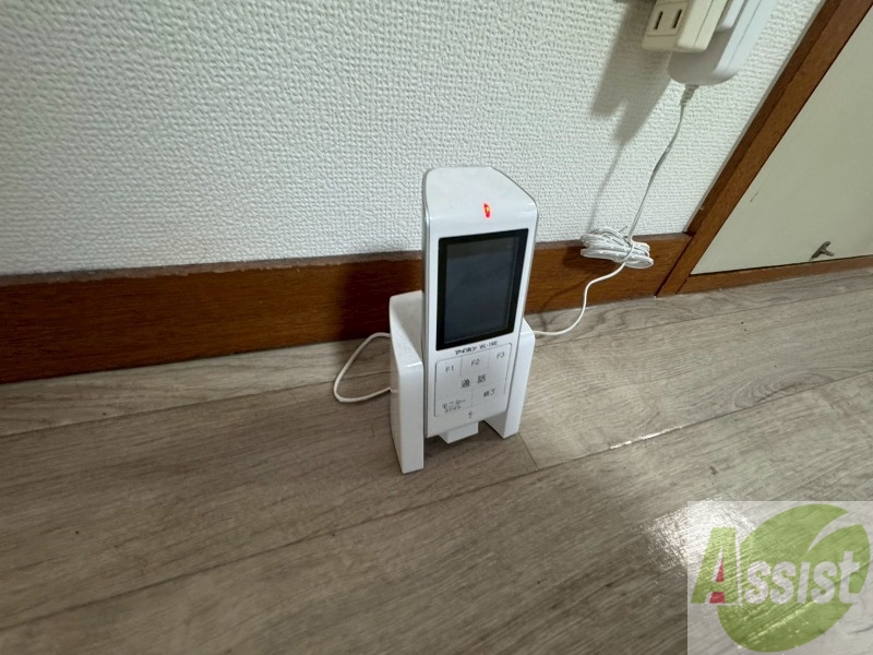 セキュリティ　ＴＶモニター付インターホンです。来客者の顔が見えるので安心！