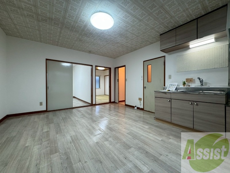 居室・リビング　広くてキレイなお部屋が広がっていて、充実した生活が送れそう。