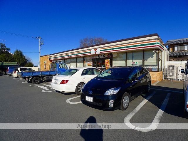 コンビニ　セブンイレブン邑楽狸塚店（コンビニ）まで1500m