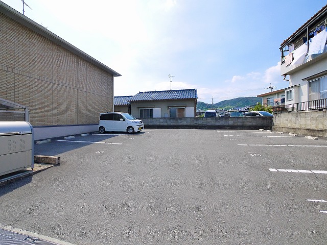 駐車場　駐車スペースもあります