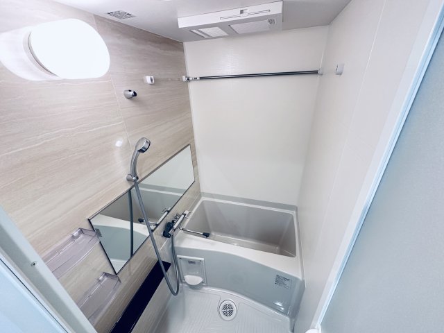 バス・シャワールーム　（イメージ）同タイプの写真です。